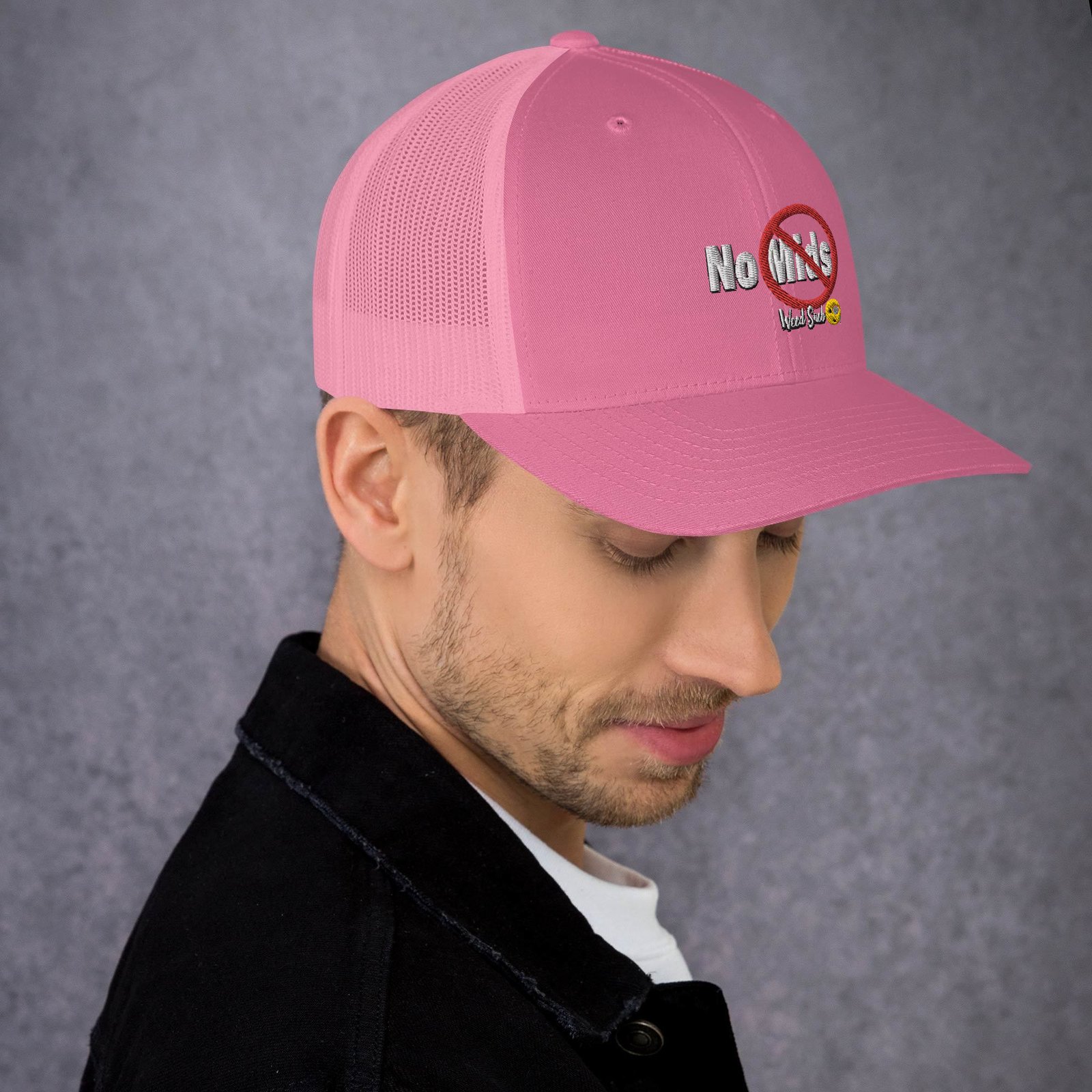 retro-trucker-hat-pink-right-65b3cb60ab7d6.jpg - Delistyle.shop
